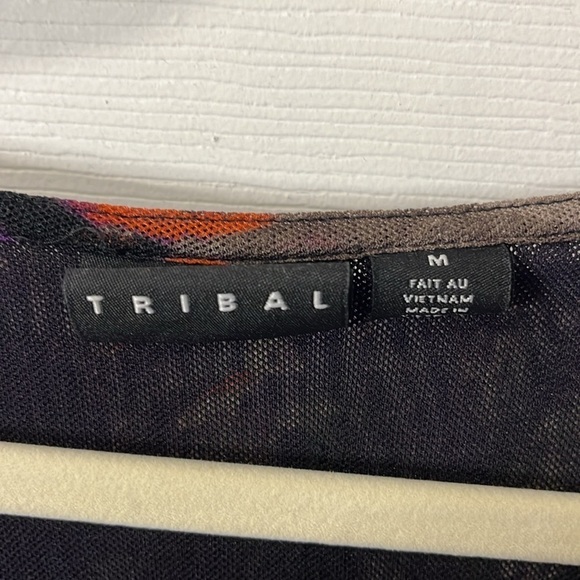 ⭐️ Tribal long-sleeve colorful top- size medium - Picture 3 of 7